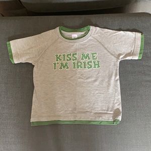 Old Navy St. Patrick’s Day Kids Short Sleeve T-Shirt Size 2T